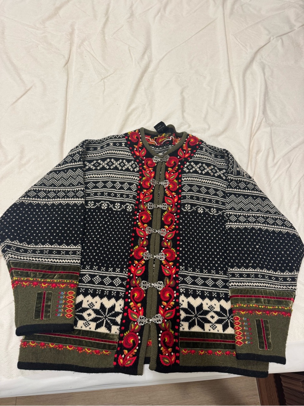 Vrikke Men's Black & Olive Nordic Knit Cardigan with Red Embroidery